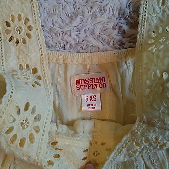 Adorable Mossimo tank for those hot summer days! - Picture 4 of 5